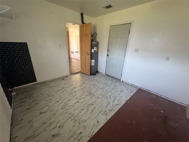 6909 Forbess Drive, Brownwood, TX 76801