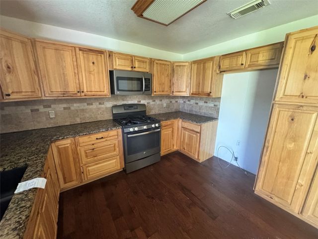 6909 Forbess Drive, Brownwood, TX 76801