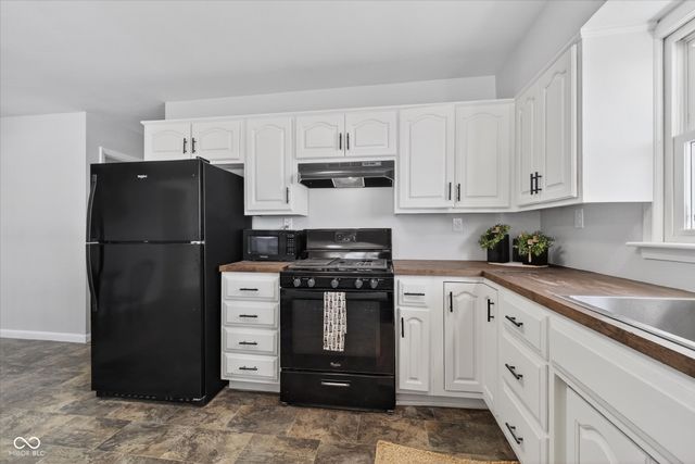 1408 W 60th Street, Anderson, IN 46013