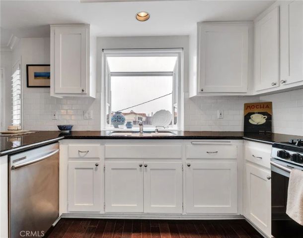 1351 W 7th 3, San Pedro, CA 90732