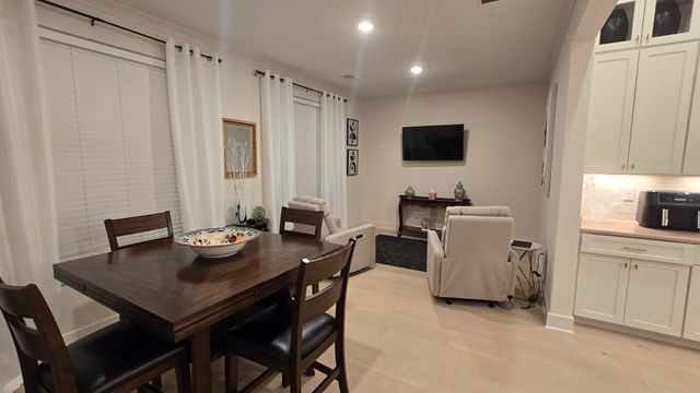 11200 SHELBY POST DR, Collierville, TN 38017