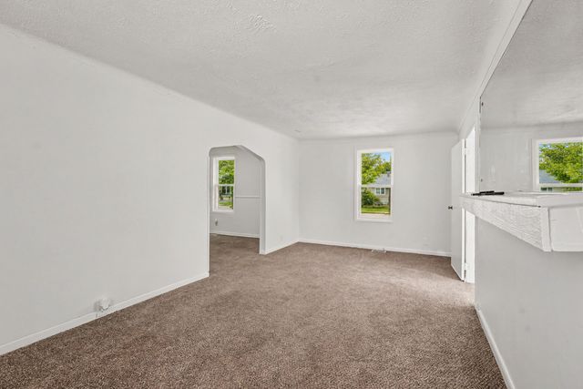 17179 Detroit Street, Detroit, MI 48224