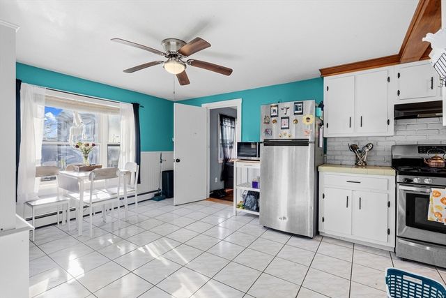 67 Hope St, Acushnet, MA 02743