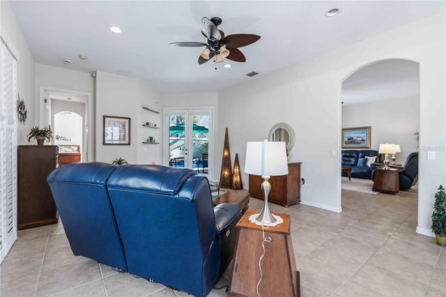 7915 EDMONSTON CIRCLE, Bradenton, FL 34201