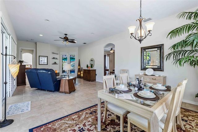 7915 EDMONSTON CIRCLE, Bradenton, FL 34201