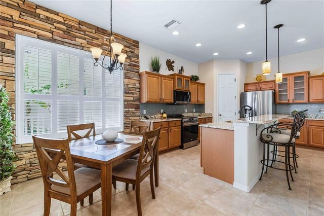 7915 EDMONSTON CIRCLE, Bradenton, FL 34201