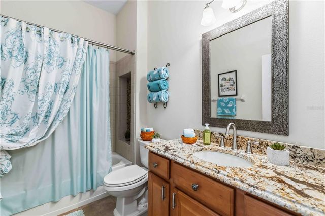 7915 EDMONSTON CIRCLE, Bradenton, FL 34201