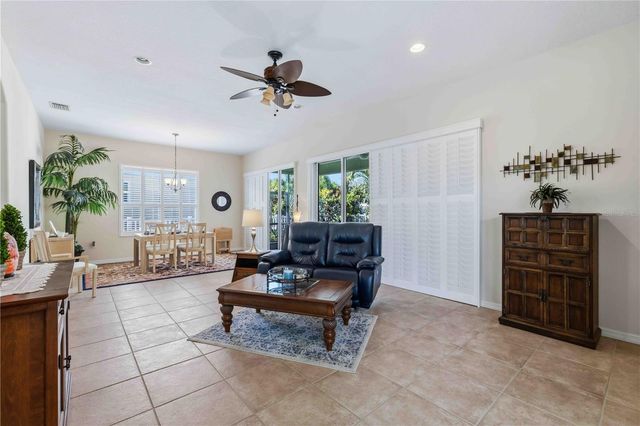 7915 EDMONSTON CIRCLE, Bradenton, FL 34201