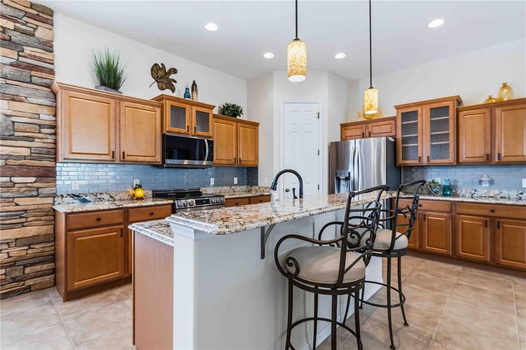 7915 EDMONSTON CIRCLE