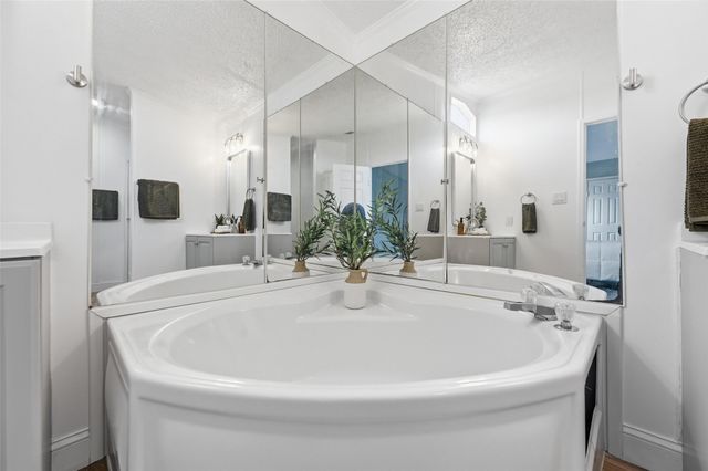 20023 NW County Road 3320, Frost, TX 76641