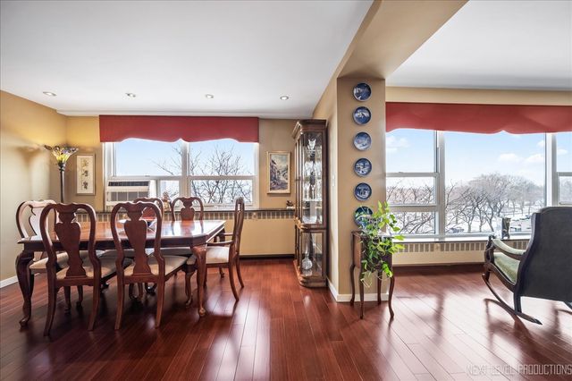 3180 N Lake Shore Drive 5E, Chicago, IL 60657