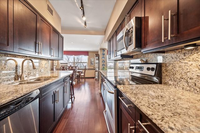 3180 N Lake Shore Drive 5E, Chicago, IL 60657