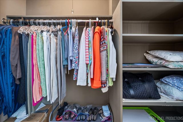 3180 N Lake Shore Drive 5E, Chicago, IL 60657