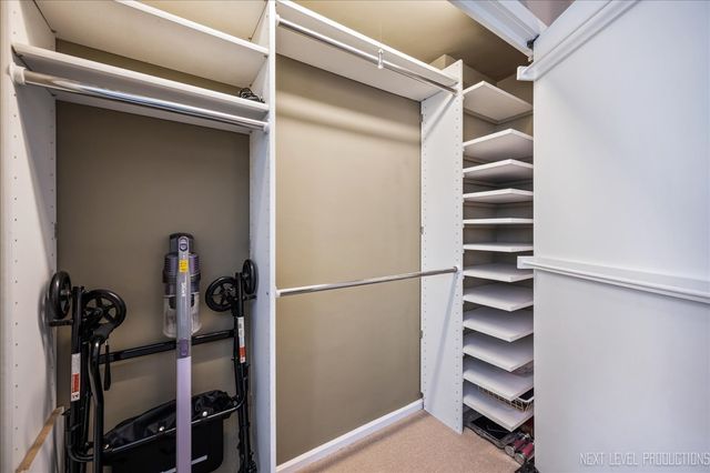 3180 N Lake Shore Drive 5E, Chicago, IL 60657