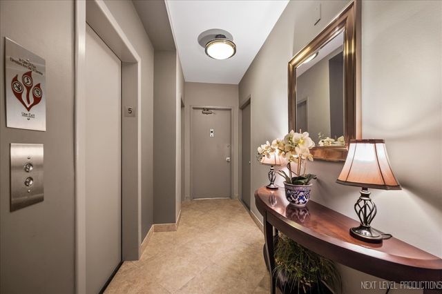 3180 N Lake Shore Drive 5E, Chicago, IL 60657