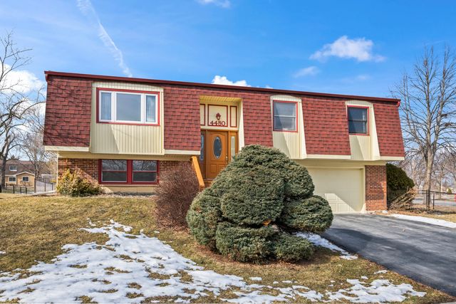 4480 Thornbark Drive, Hoffman Estates, IL 60192