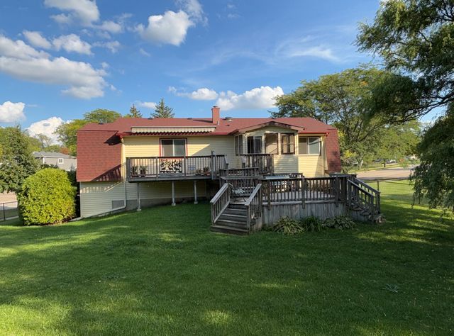 4480 Thornbark Drive, Hoffman Estates, IL 60192