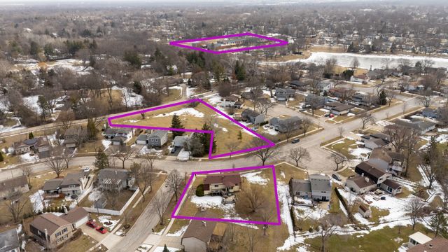 4480 Thornbark Drive, Hoffman Estates, IL 60192