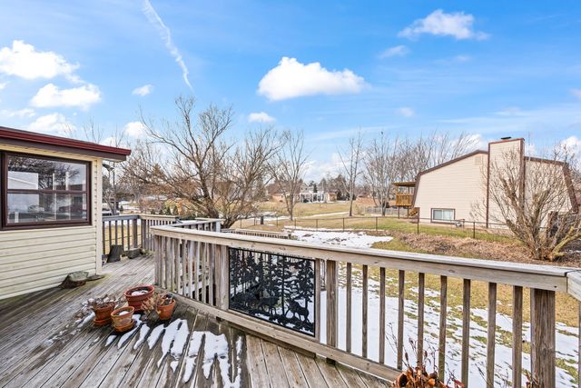 4480 Thornbark Drive, Hoffman Estates, IL 60192