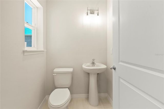 805 S LOCUST AVENUE, Sanford, FL 32771