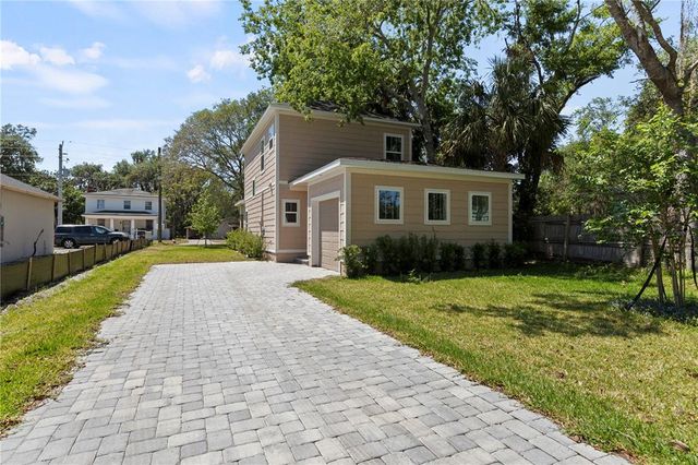 805 S LOCUST AVENUE, Sanford, FL 32771