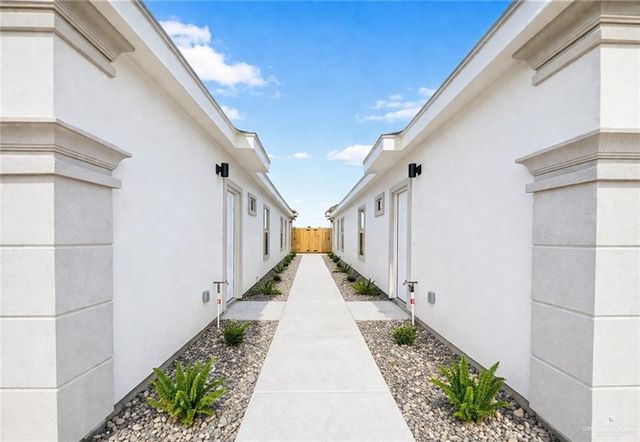 1505 Shavano Drive 1, Edinburg, TX 78541