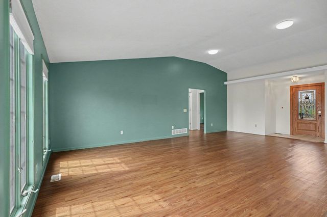 5351 3 Mile Road, Bay City, MI 48706