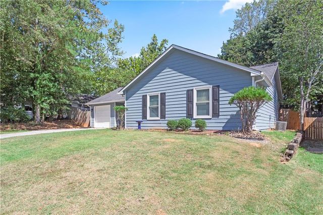 1971 Marshes Glenn Drive, Norcross, GA 30071