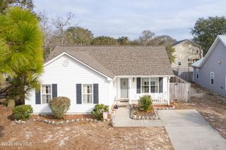 134 NE 7th Street, Oak Island, NC 28465