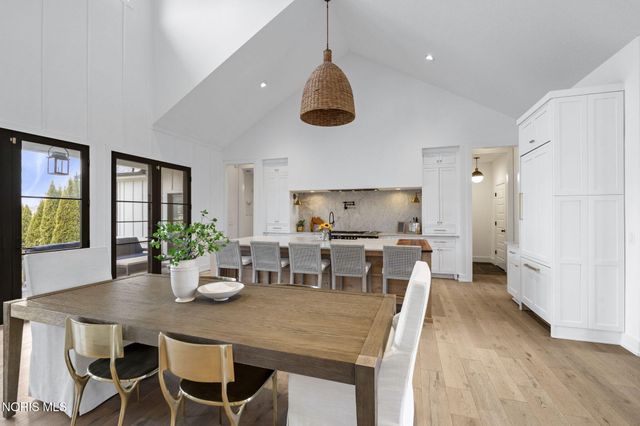 5822 Watermill Court, Monclova, OH 43542