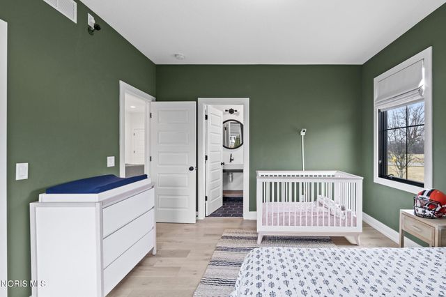 5822 Watermill Court, Monclova, OH 43542