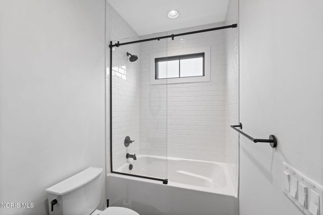 5822 Watermill Court, Monclova, OH 43542