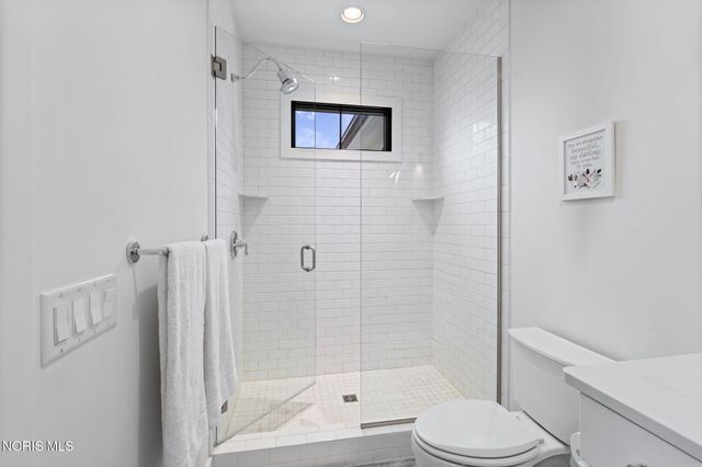 5822 Watermill Court, Monclova, OH 43542