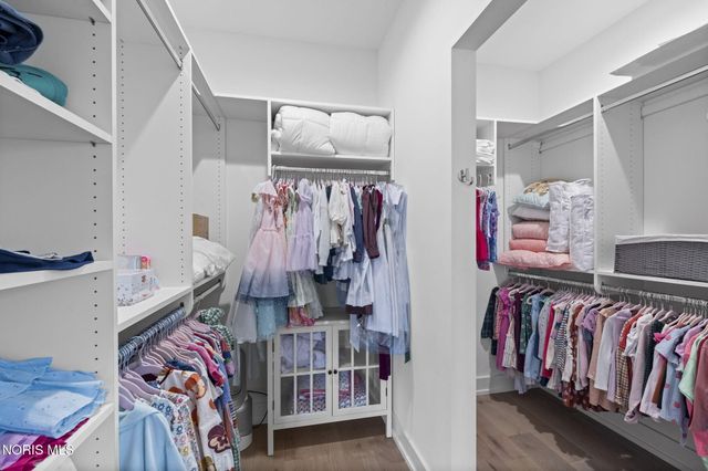 5822 Watermill Court, Monclova, OH 43542