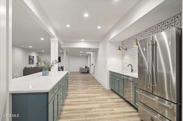 5822 Watermill Court, Monclova, OH 43542