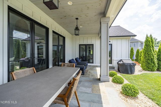 5822 Watermill Court, Monclova, OH 43542