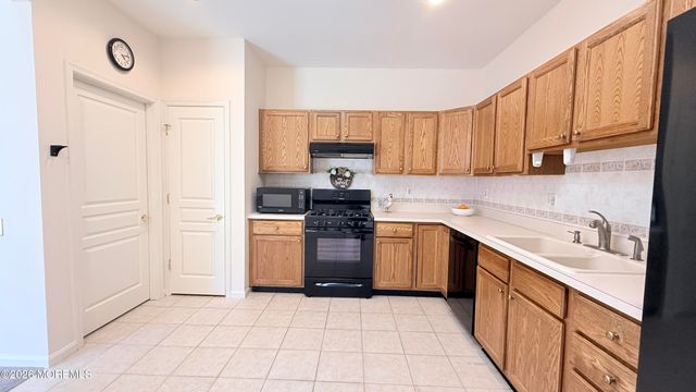 440 Bluebird Drive 440, Monroe, NJ 08831