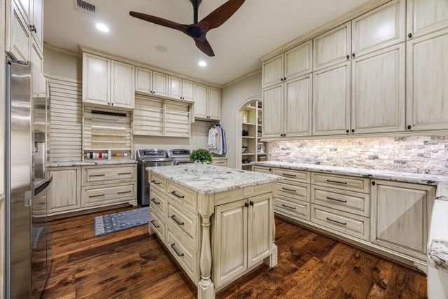 24009 Pack Saddle Trail, New Caney, TX 77357