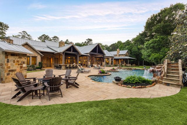24009 Pack Saddle Trail, New Caney, TX 77357