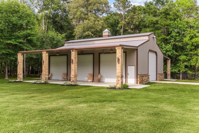 24009 Pack Saddle Trail, New Caney, TX 77357