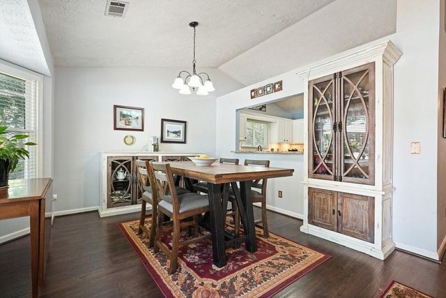 912 River Rock Drive, Woodstock, GA 30188