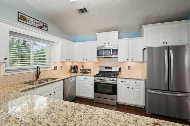 912 River Rock Drive, Woodstock, GA 30188