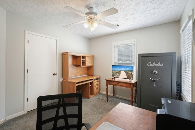 912 River Rock Drive, Woodstock, GA 30188