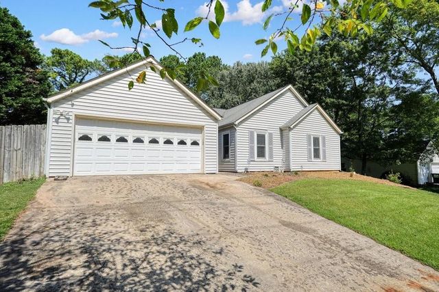 912 River Rock Drive, Woodstock, GA 30188