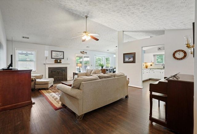 912 River Rock Drive, Woodstock, GA 30188