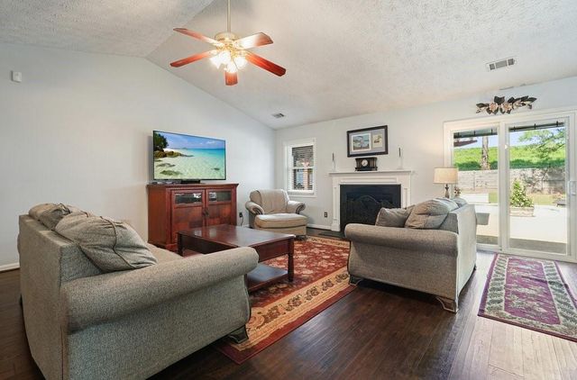 912 River Rock Drive, Woodstock, GA 30188