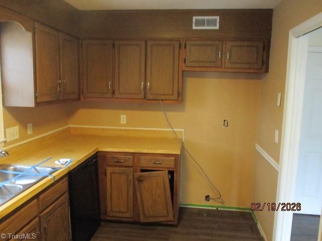 2636 Saint Johns Place, Winston-salem, NC 27106