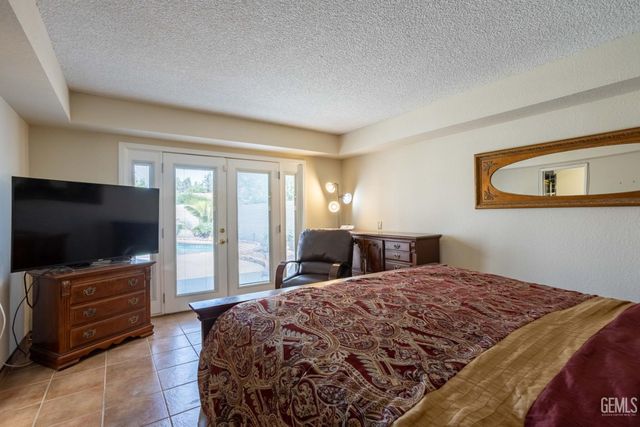 3400 Wrenwood Street, Bakersfield, CA 93309