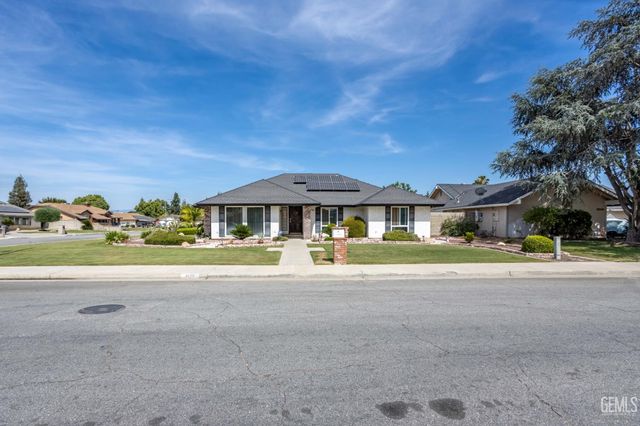 3400 Wrenwood Street, Bakersfield, CA 93309