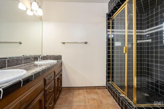 3400 Wrenwood Street, Bakersfield, CA 93309